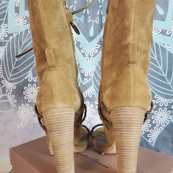 Gianvito Rossi Leather Booties - Picture 8 of 11